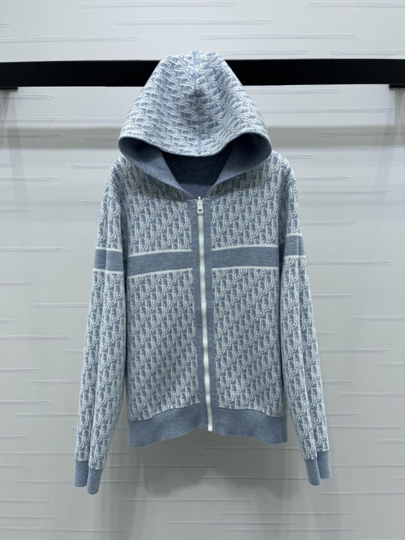 chr1st1an D10r outwear